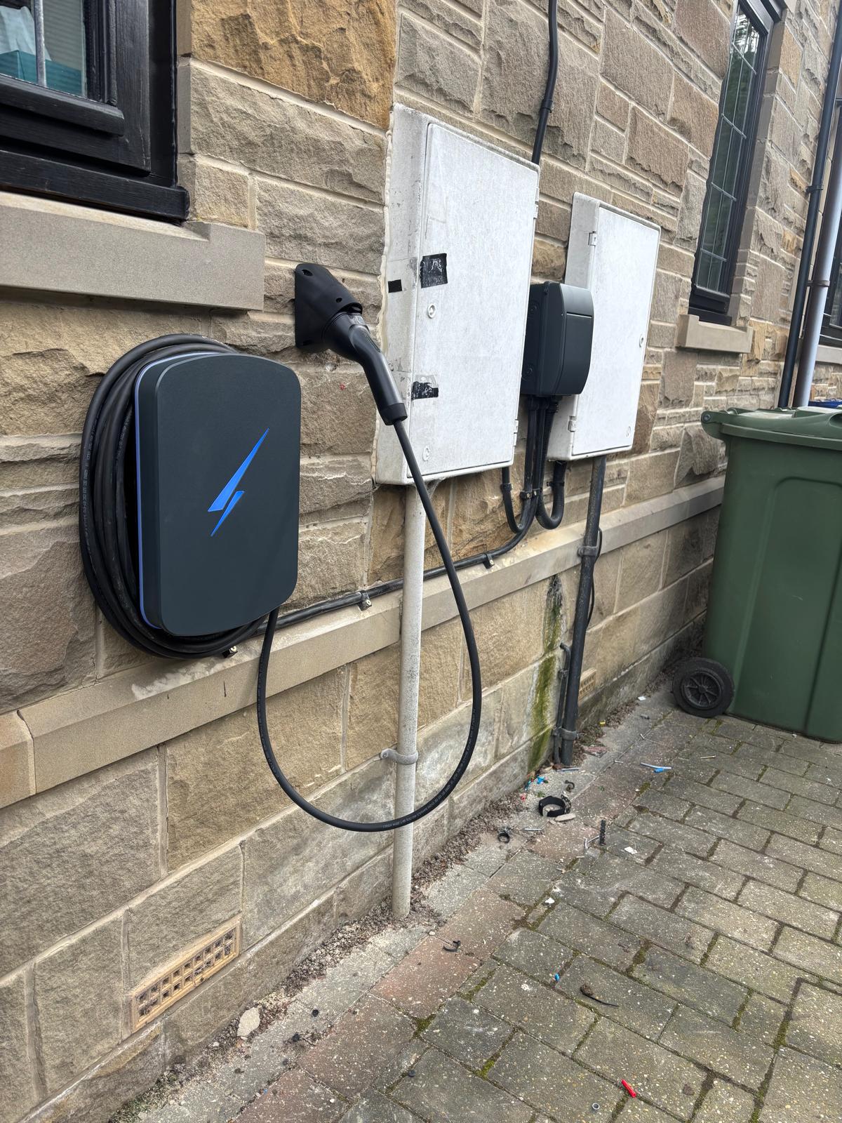 Cable trunking and neat installation